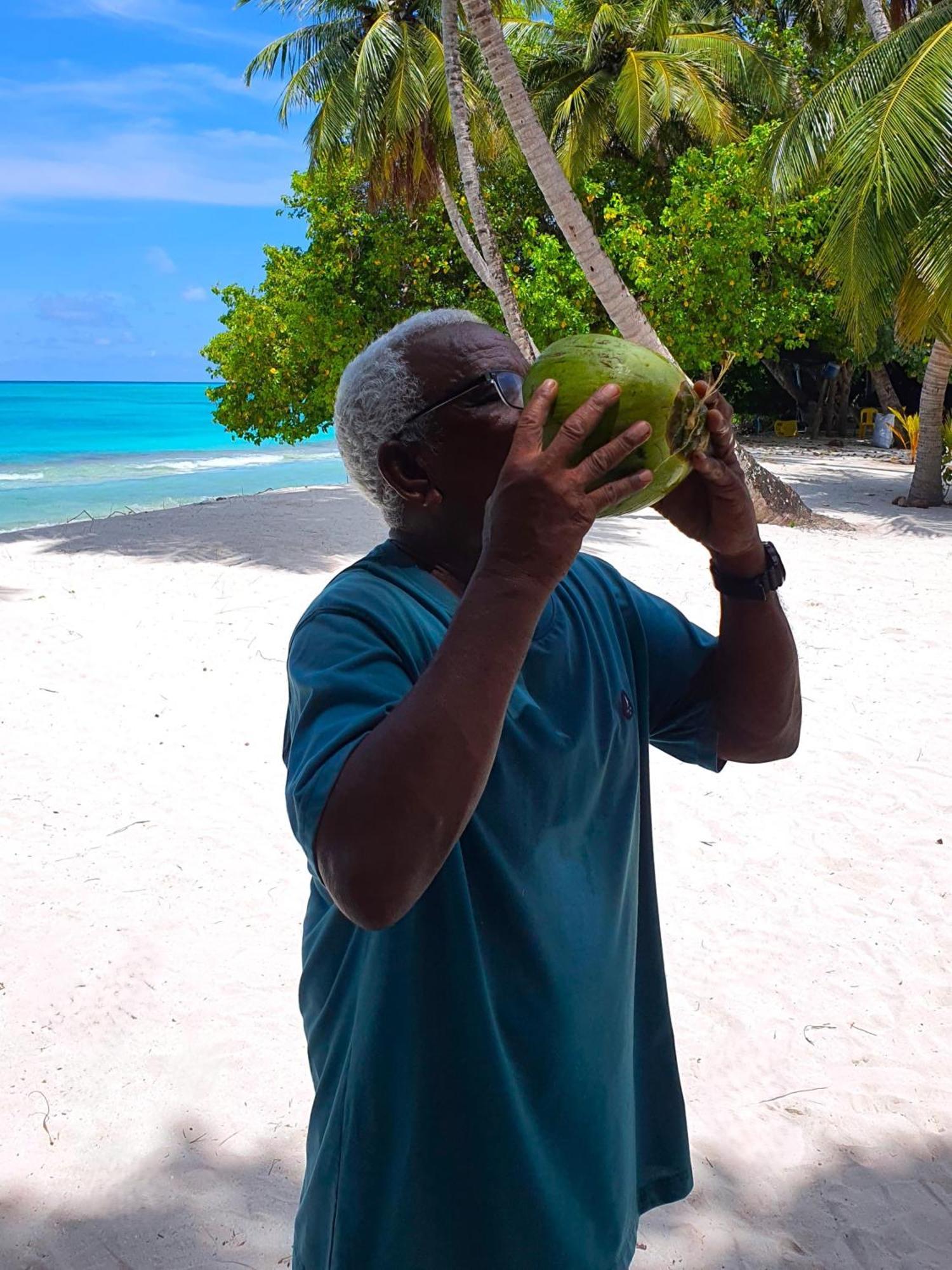 The Fulhadhoo Beach Cottage Exterior foto